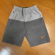 （size L) Nike Dri Fit 拼接刺繡休閒短褲 (h中抽）