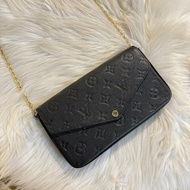 LV 三合一黑壓紋鍊包