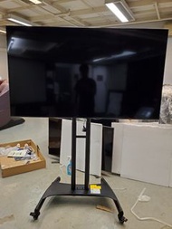 多部 48-65 吋 4K,8K 電視或屏幕出租, hkd 200/日起，連NB 座地滾輪支架