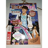 Total Girl Magazine with poster of Ariana Grande