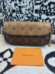 LV IVY 可拆卸金屬鏈條 法棍單肩包 棕色