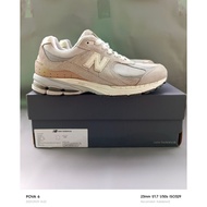 NEW BALANCE NEW 2002RBalance