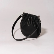 SAMO ONDOH egg bag mini(black)