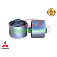 (1PC) MITSUBISHI PAJERO V46 4M40 2.8 AUTO REAR ENGINE MOUNTING BUSH / GEAR BOX MOUNTING BUSH (PREMIU