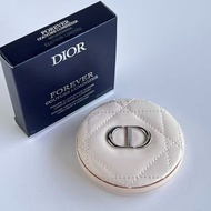 正品現貨❤️1件包順豐DIOR迪奧2025 恆久貼肌亮采蜜粉餅 -Glowmania珍藏版 限定皮革高光粉餅薰衣草紫 白色皮革高光修容盤2025限量版6g！ Christian Dior 克麗絲汀迪奧