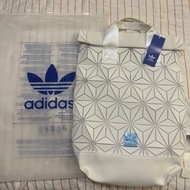 全新Adidas 愛迪達🤍💙三宅一生聯名款白色後背包