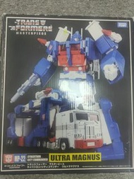 Takara Tomy Transformers Masterpiece MP-22 Ultra Magnus