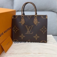 LV M45321經典 ONTHEGO MM Monogram Reverse 帆布手提包 肩背包 購物包
