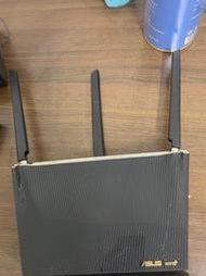 華碩+RT-AX68U+雙頻wifi6路由器  成色如圖，實拍圖，支持wifi6，單機出售，不帶電源，無其他配件