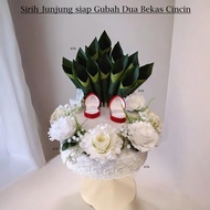 Sirih Junjung siap Gubah Dua Bekas Cincin / Tapak Hantaran Tunang Hantaran Kahwin Bunga Artificial