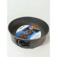 Non Stick Spring Form 24 cm