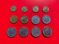 12個1975-1990年香港英女皇花環和皇冠頭像（一毫、貳毫、伍毫、壹圓、貳圓和伍圓）硬幣