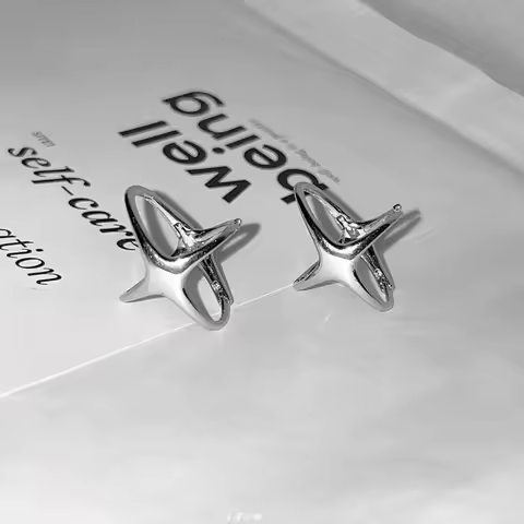 Minimalist Sliver Color Star Stud Earrings For Girls Women Fashion Sweet Cool Pentagram Piercing Ear