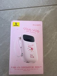 Hello kitty 充電器. （速度很快雙線版）