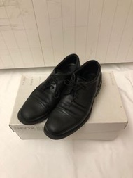 GEOX 返工黑皮鞋 us9 27.3cm