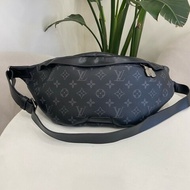 LV Discovery 黑武士男士胸包腰包