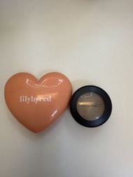 lilybyred 心型腮紅 + MAC Omega 眼影