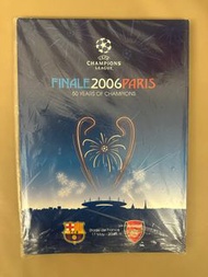 阿仙奴巴塞隆拿2006年歐聯決賽場刊連歐聯50周年紀念特刊，一書兩冊 ，原裝未拆封，穿棗紅色阿仙奴主場球衣Arsenal Barcelona Champion League Final 2006 Paris Programme, 50 years of Champions