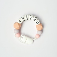 chicco 黑白字母  奶嘴鍊夾 / 客製化奶嘴鏈 可套香草奶嘴