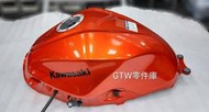 《GTW零件庫》中古美品 KAWASAKI 忍者300 NINJA300 Z300 油箱 油桶 橘