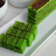 Kek Lapis Coconut by Lapis Sari