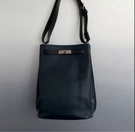 Hermes so kelly22普魯士藍拼黑銀扣