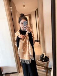Coach 字母印花圍巾