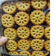 5kg big golden pineapple jam biscuits/ biskut tat nenas jem nenas besar / biskut tin timbang