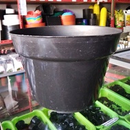 Black Flower / Plant Pot 25 cm