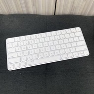 Apple 精妙鍵盤
