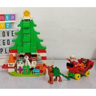 Preloved Duplo Block Chrismas Santa's Winter Holiday Rotating Chrismas Tree
