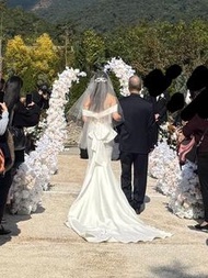 原價$6000 婚禮佈置 桃白色系 拱門花+地花+角花