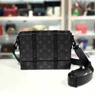 98%NEW二手 LV TRUNK MESSENGER M45727 斜背包黑色老花 #香榭站正品