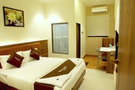 Hotel MoonLite Residency - Near Aksa Beach Marve