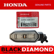 HONDA ADV 150 | TURN SIGNAL / WINKER ASSEMBLY RIGHT FRONT (13.5 VOLT, 3.4 WATTS) | PN: 33400-K0W-H11