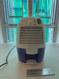 迷你抽濕機 500ml aMagic ADC-ETD250 小型 桌上 衣櫃 DC5V2A