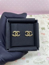 Chanel 淡金星星cc logo 耳環