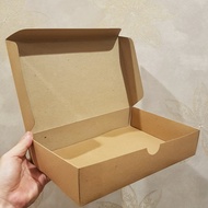 Donut Box Cake Packaging Box Cake Box Packaging Hampers Donut Cake Box Size 27.5x18.5x5.5 cm