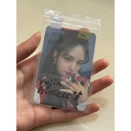 IVE YUJIN OFFICIAL PHOTO CARD