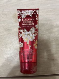 Bath & Body Works Body Cream (Japanese cherry blossom)
