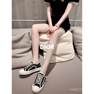 WALK N DIOR Embroidered Canvas Shoes Series Cotton Silk Double-Sided Three-Dimensional Embroidery 
A