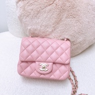 Chanel 粉色方胖子 mini cf 17