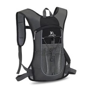 全城熱賣 - 運動水袋背包 7L 可調式騎行背包 旅行背包 帶頭盔固定繩，防水，反光條，適合遠足、跑步、露營-黑色 深黑色