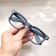 Kacamata Retro Bluecromic Anti Silau UV Full Rim untuk Pria - Frame Warna Hitam Matte