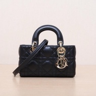 DIOR(迪奧) Lady D-Joy 橫版戴妃包 超迷你 16 黑色  金扣 2023