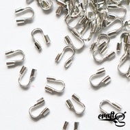 Curved U-String Stopper