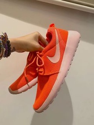 Nike螢光橘球鞋✅穿過一次✅便宜割愛✅us7號