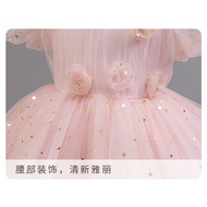 For children aged 3 to 8, there are wedding dresses and dresses decorated with beaded sequins, such 