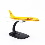 [HCM]Mô hình máy bay DHL Boeing B777 16cm Everfly