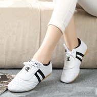 【Bestselling Product】 Taekwondo Shoes White Men's Sneaker Women Breathable Kung Fu Wushu Shoes Taichi Karate Martial Arts Sneakers Kids Taekwondo Shoe